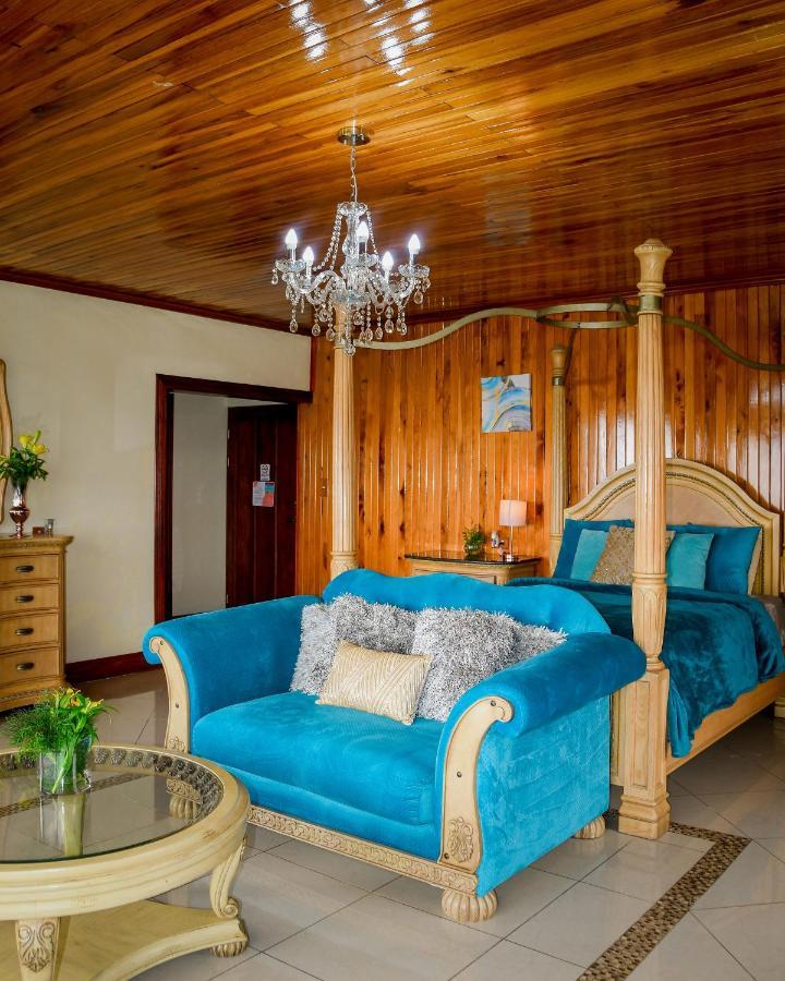 Poas Paradise Bed and Breakfast Poasito Exteriör bild